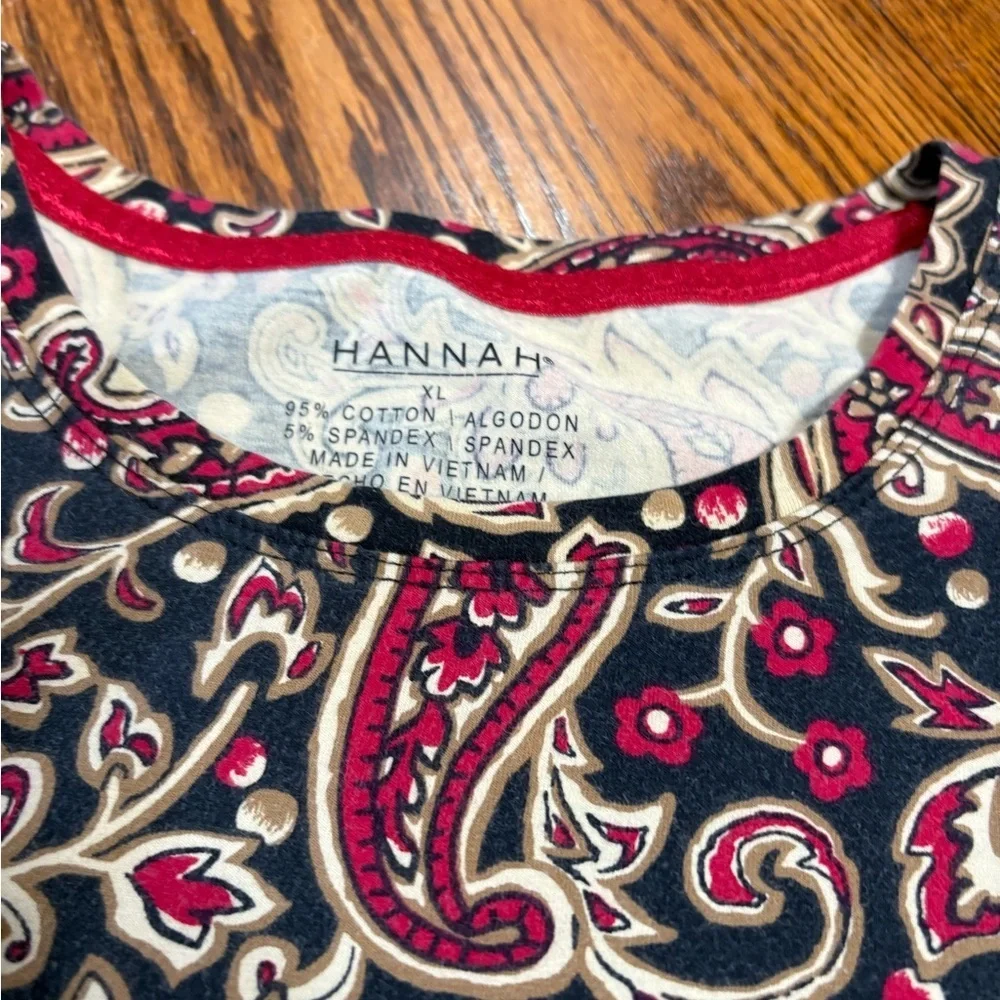 HANNAH SIZE X-LARGE RED BLACK & TAN LONG SLEEVE PAISLEY TOP WITH STRETCH - Picture 3 of 5